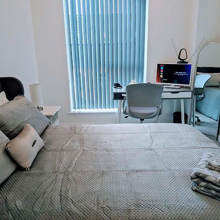 Contemporary Double Ensuite Room Birmingham Esterno foto