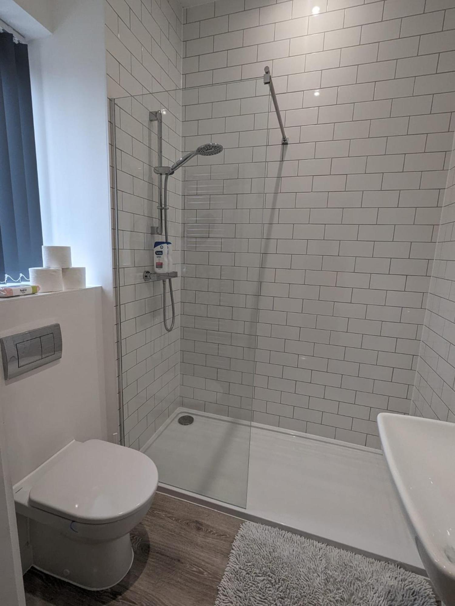 Contemporary Double Ensuite Room Birmingham Esterno foto