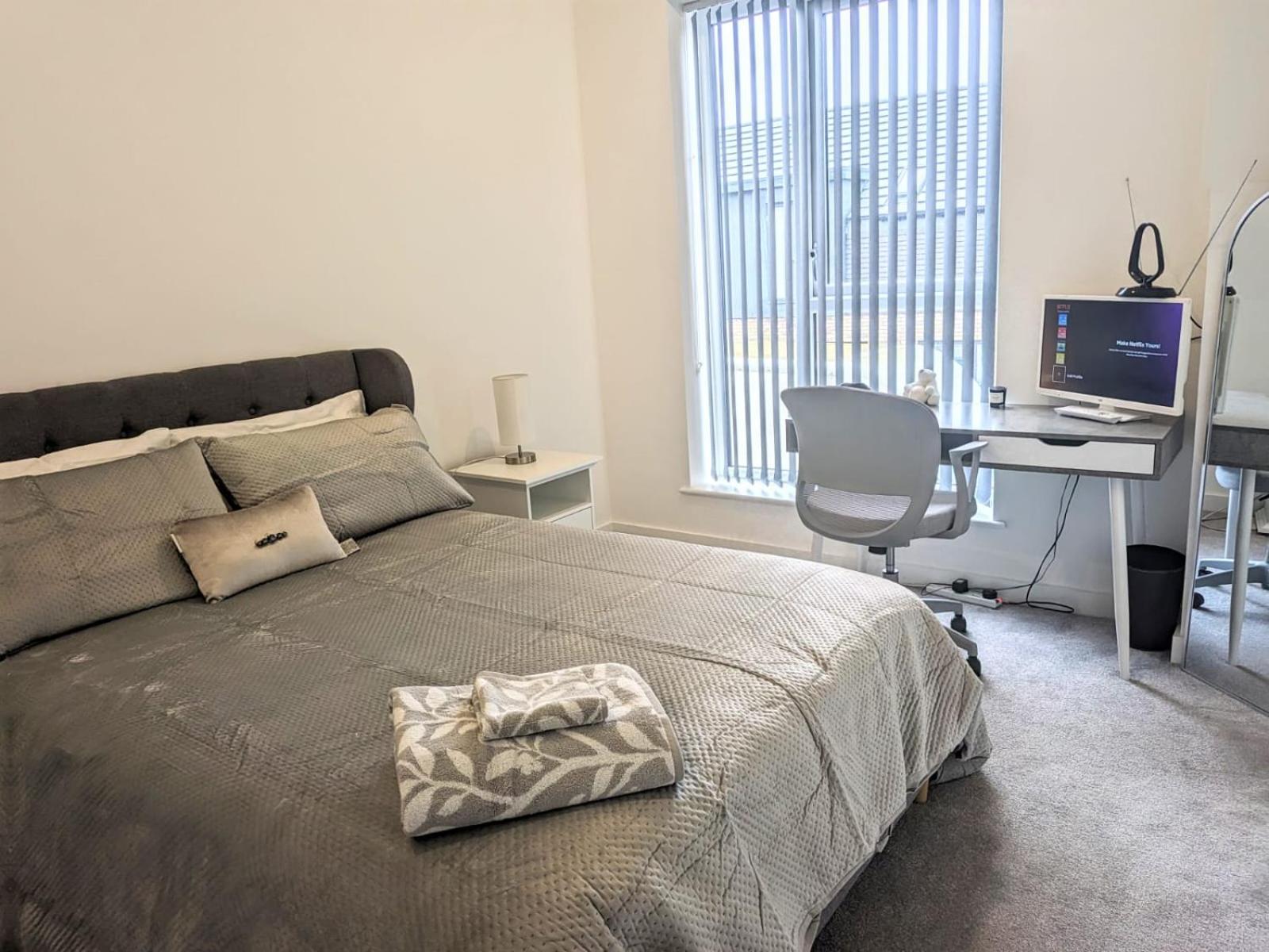 Contemporary Double Ensuite Room Birmingham Esterno foto